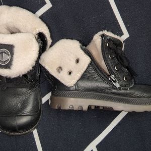 Palladium snow boots baby size 6